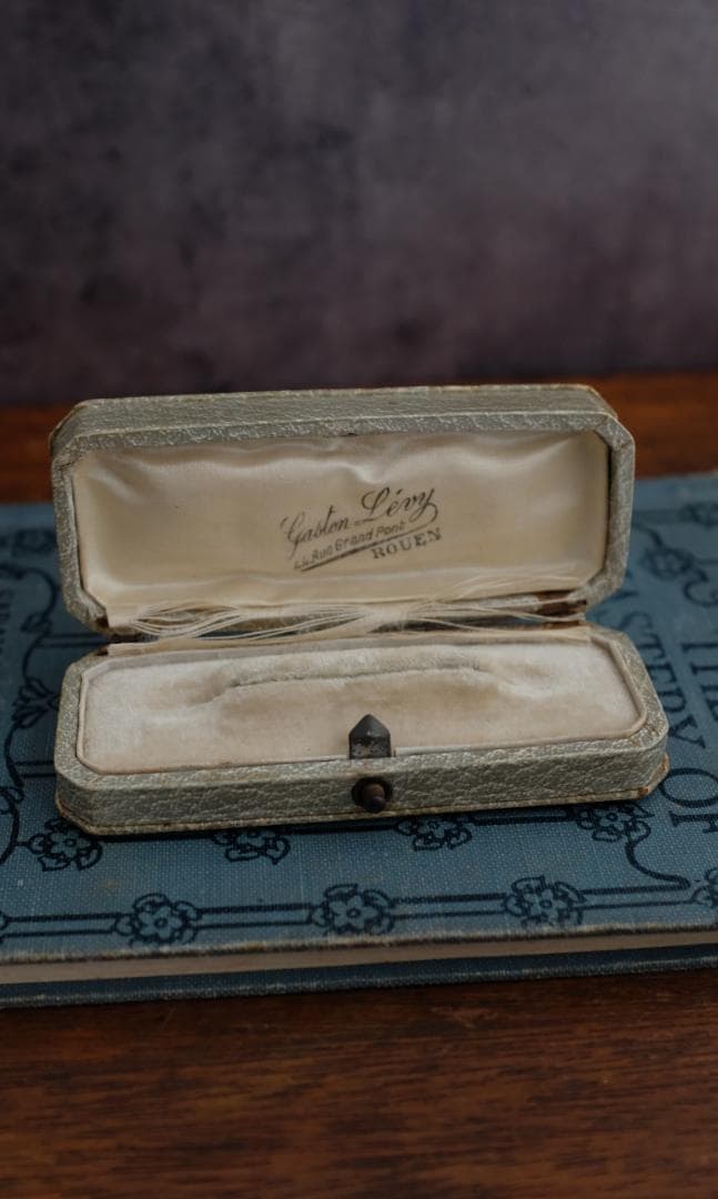 イギリスアンティークブローチケース＊英国アンティークボックス＊グレー＊ロング