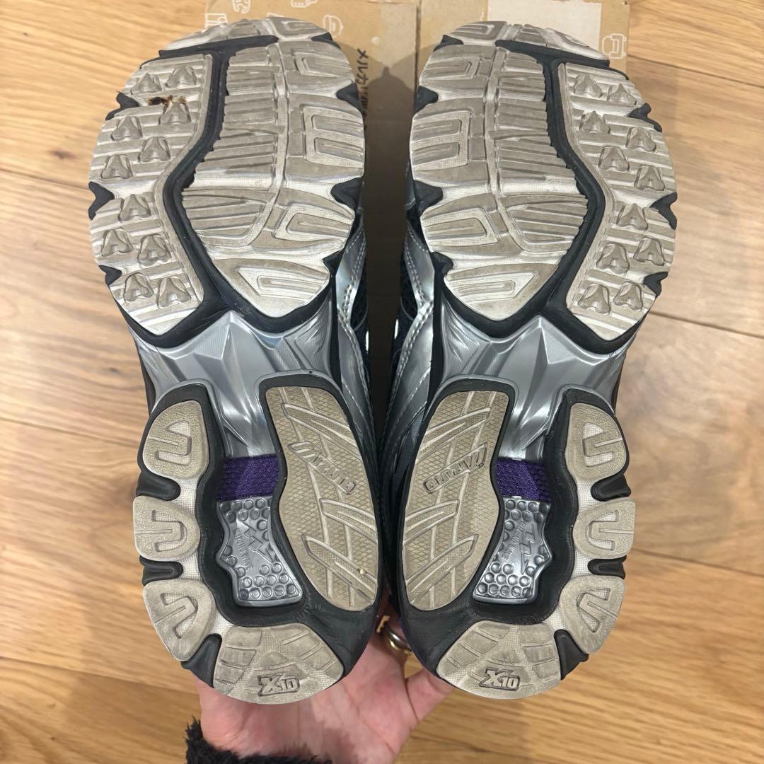 美品 MIZUNO ミズノ WAVE RIDER 10 26cm