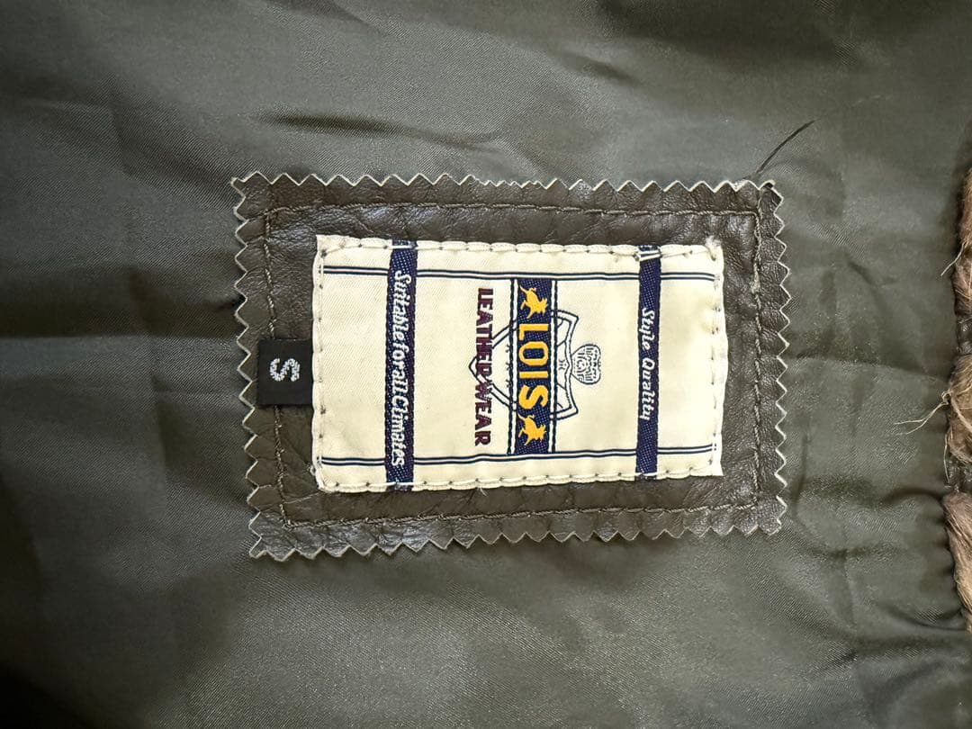 ✨LOISロイスオリーブグリーン レザー ミリタリージャケット