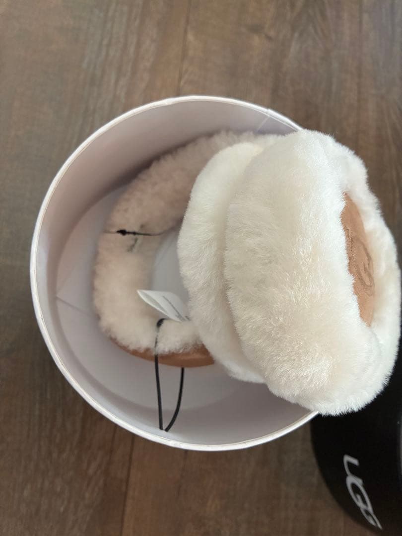 新品】UGG 耳あて　イヤマフ　イヤーマフラー