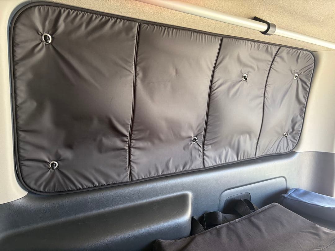 趣味職人 ハイエースサンシェード リア5枚セット スライド左右＋リア 車中泊遮光