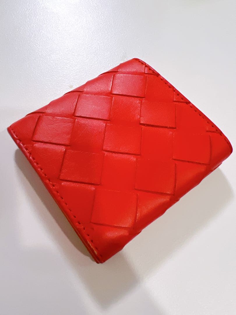 ボッテガヴェネタ ケース レッド