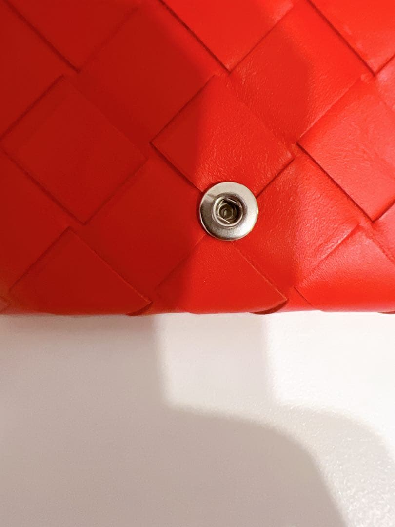 ボッテガヴェネタ ケース レッド