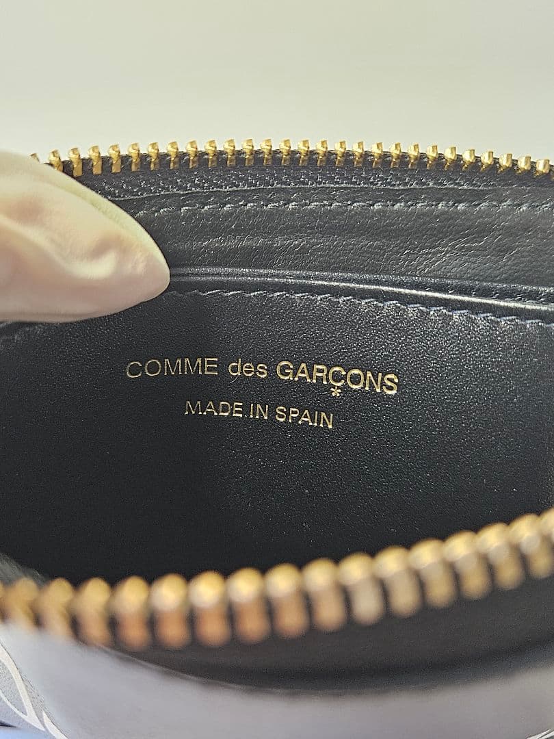 COMME des GARCONS　ケース