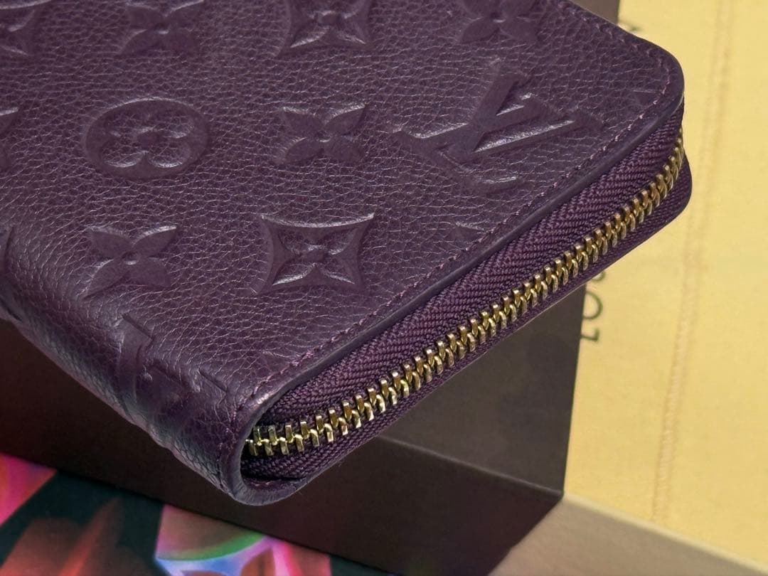 極美品！ルイヴィトン　アンプラント　スクレットロン　ジッピー長財布　紫系