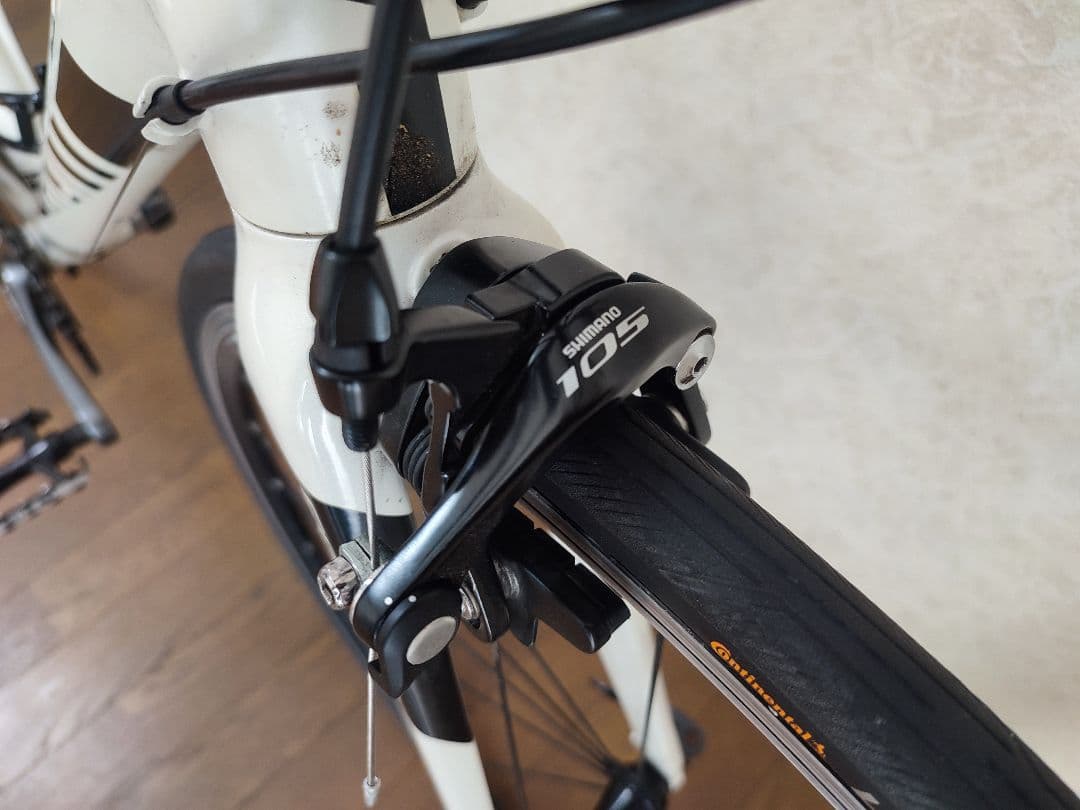 GIANT CONTEND 2  2×8S 2017年製  フラットバー仕様