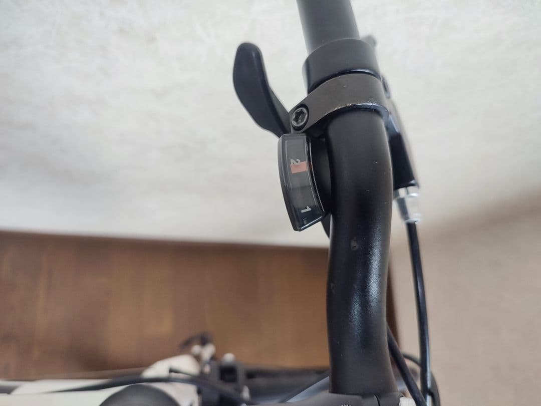 GIANT CONTEND 2  2×8S 2017年製  フラットバー仕様