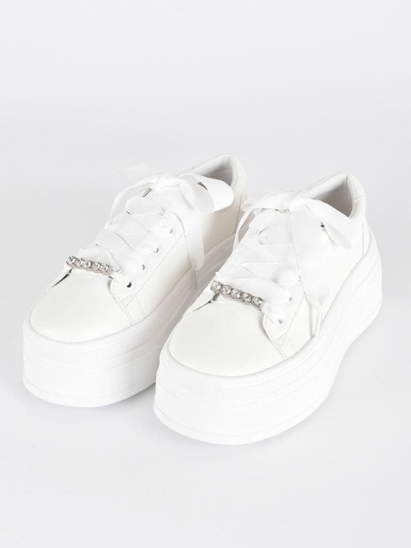 ★美品★ evelyn ビジューラインスニーカー ★