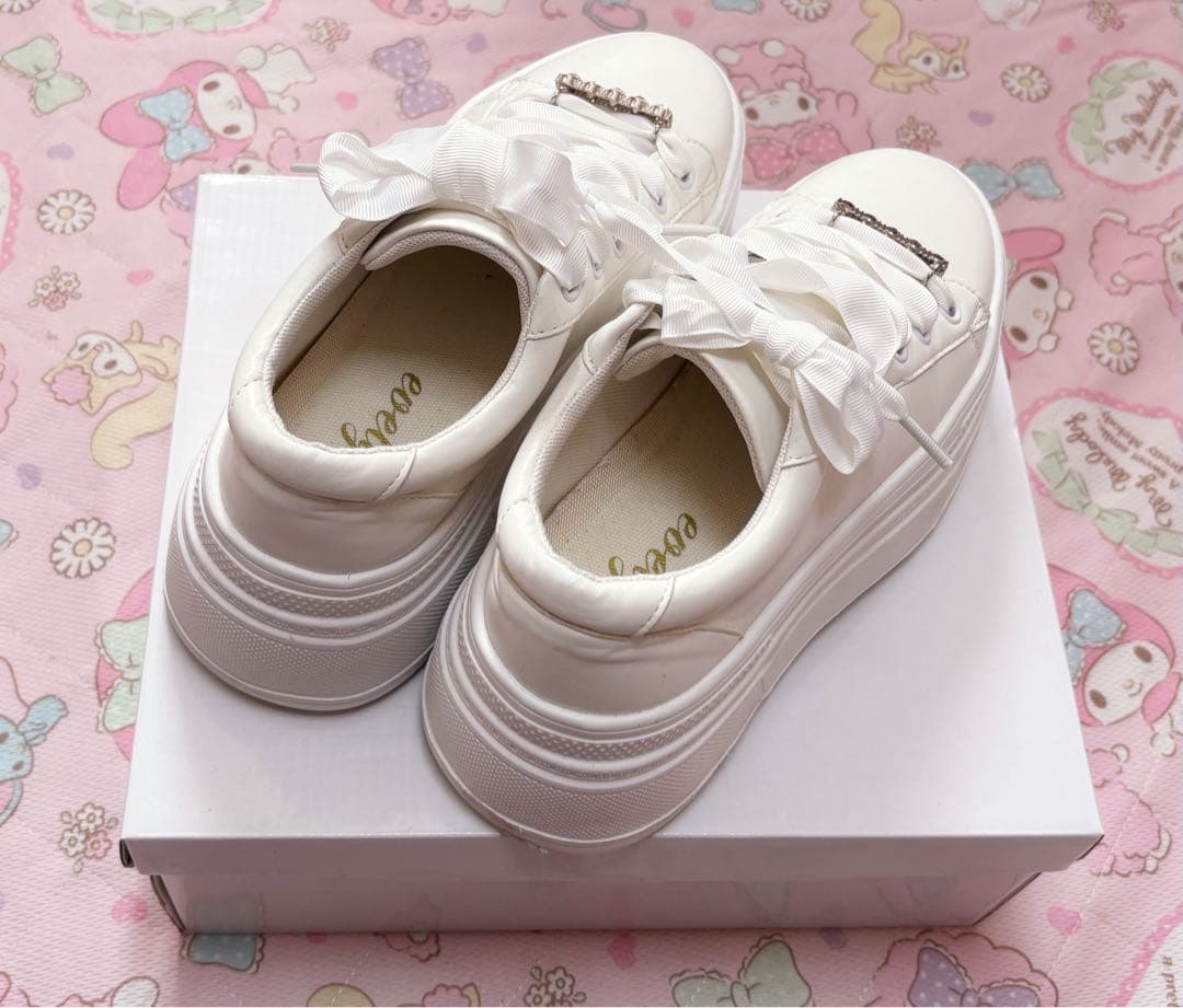 ★美品★ evelyn ビジューラインスニーカー ★