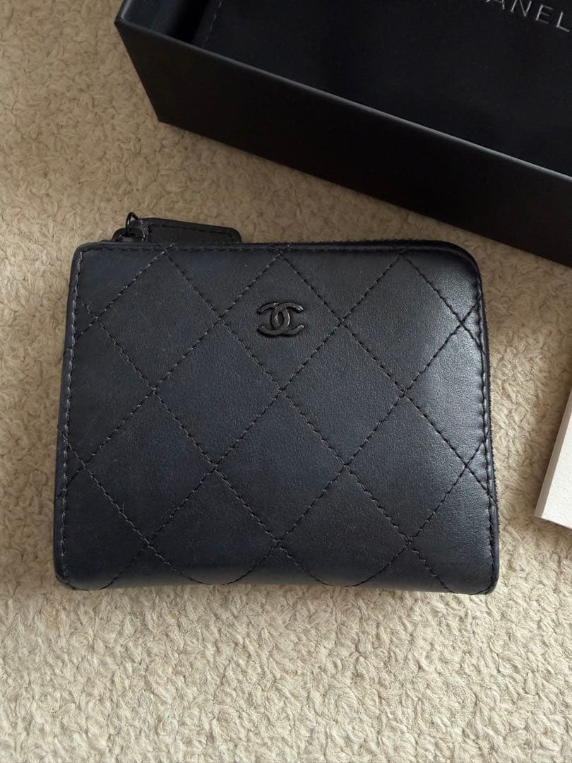 【美品❣️レア❣️】箱付きCHANEL財布マットブラック