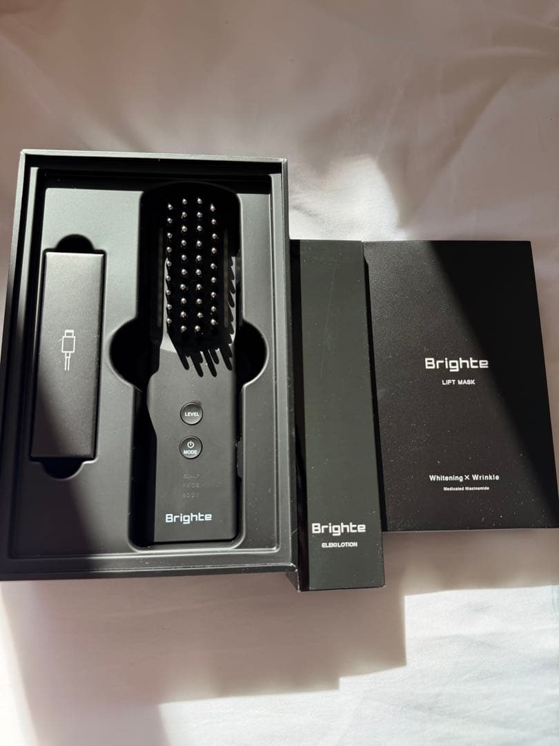 Brighte エレキブラシ 化粧水、マスクつき