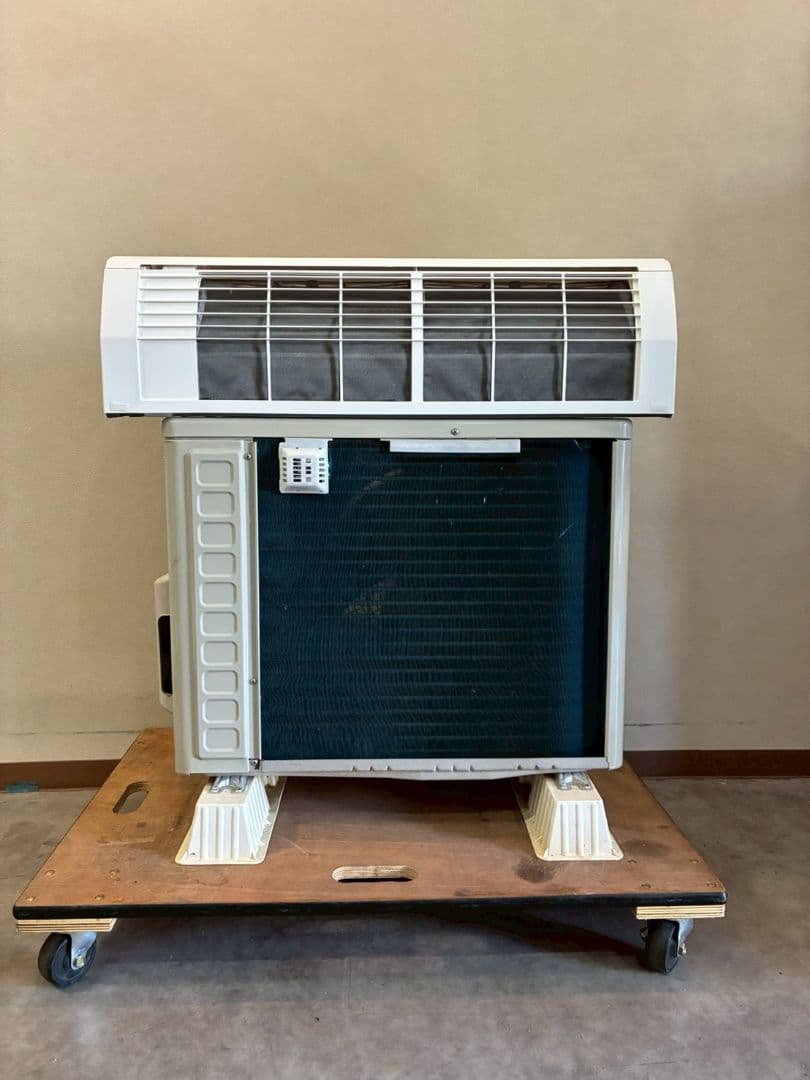 2083 日立【RAS-DM22LE9 (W)】2022年 6畳 エアコン 中古