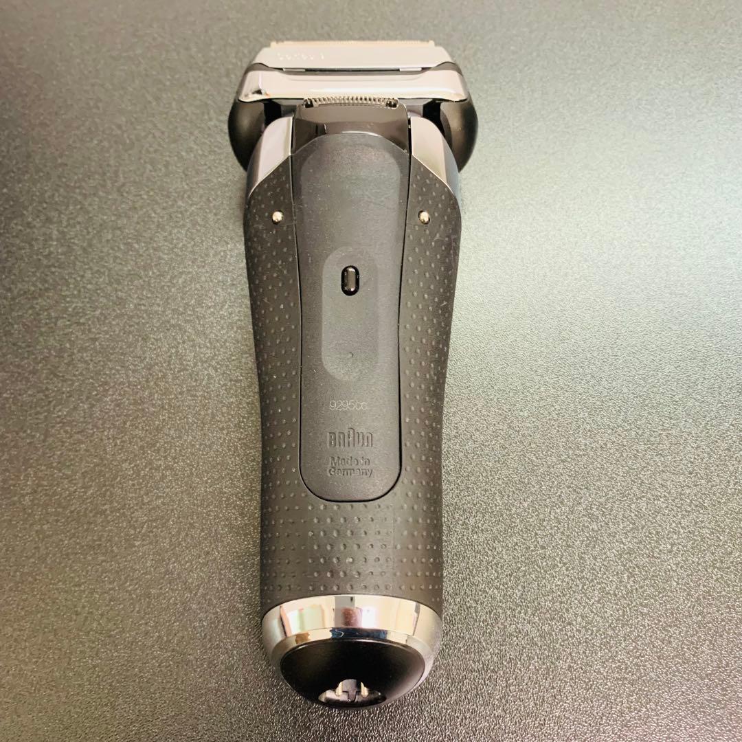 BRAUN Series 9 9295cc 電気シェーバー 充電スタンド付き