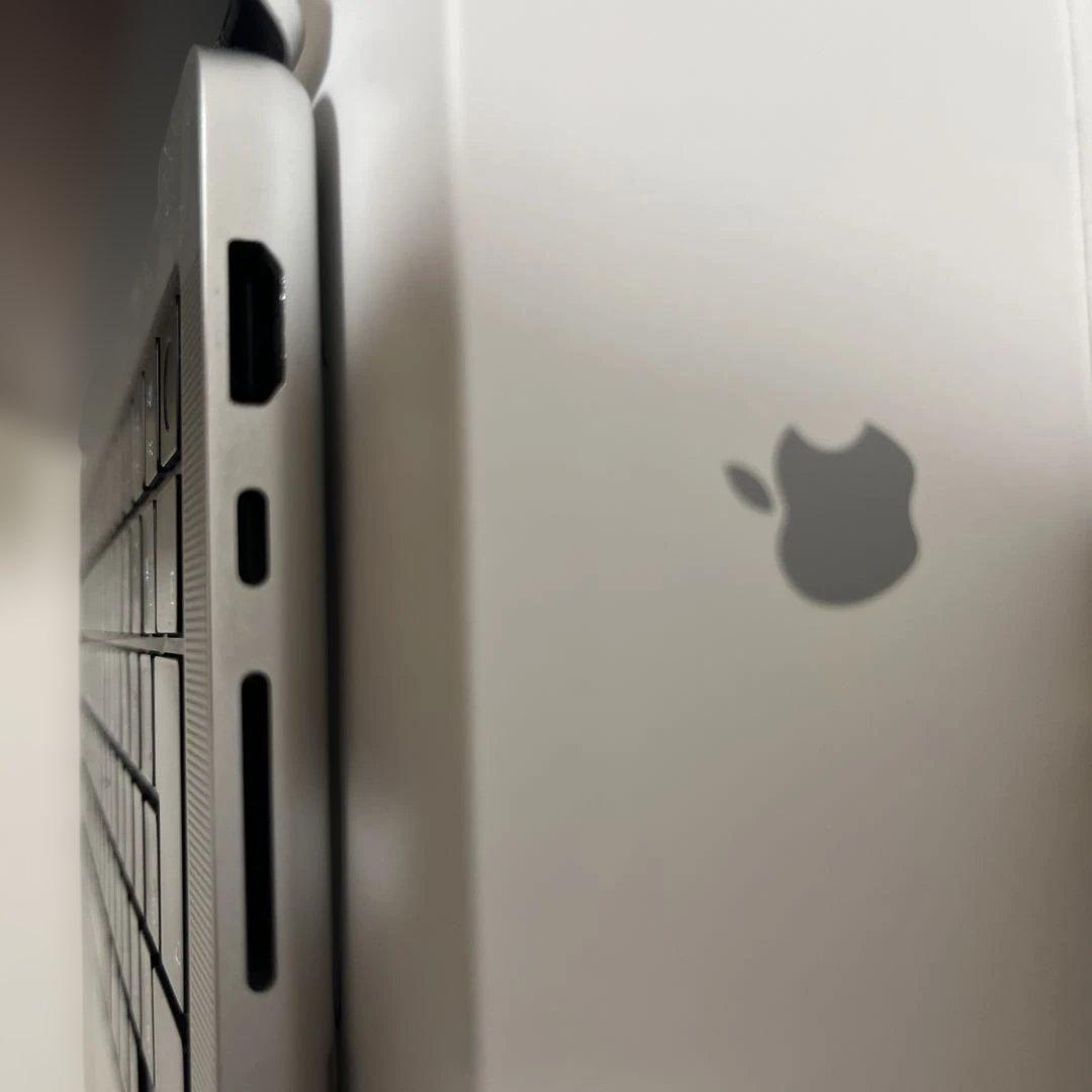 M1pro MacBookpro(2021)14インチ