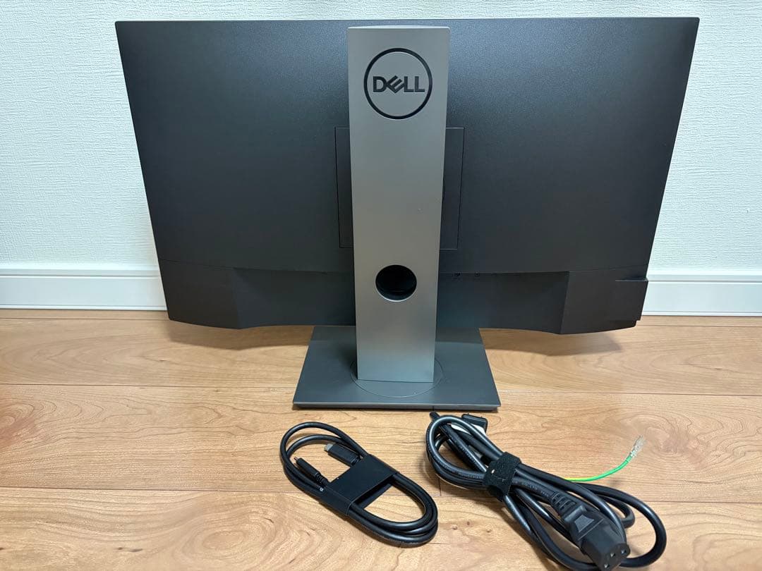 配送保険付！DELL 23.8インチ USB-c モニター P2421DC