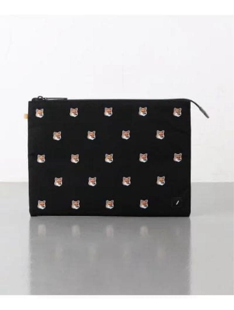 メゾンキツネ パソコンケース タブレットケース