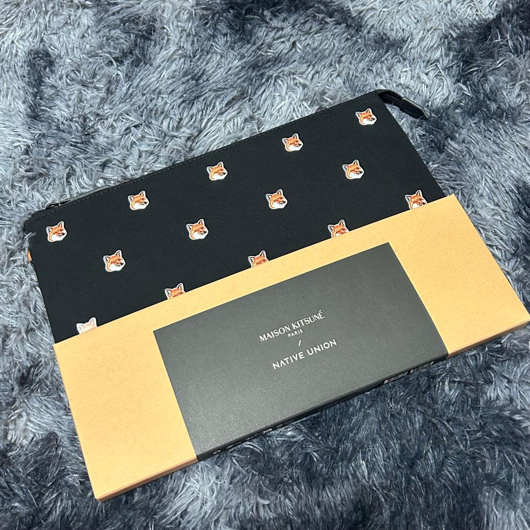 メゾンキツネ パソコンケース タブレットケース