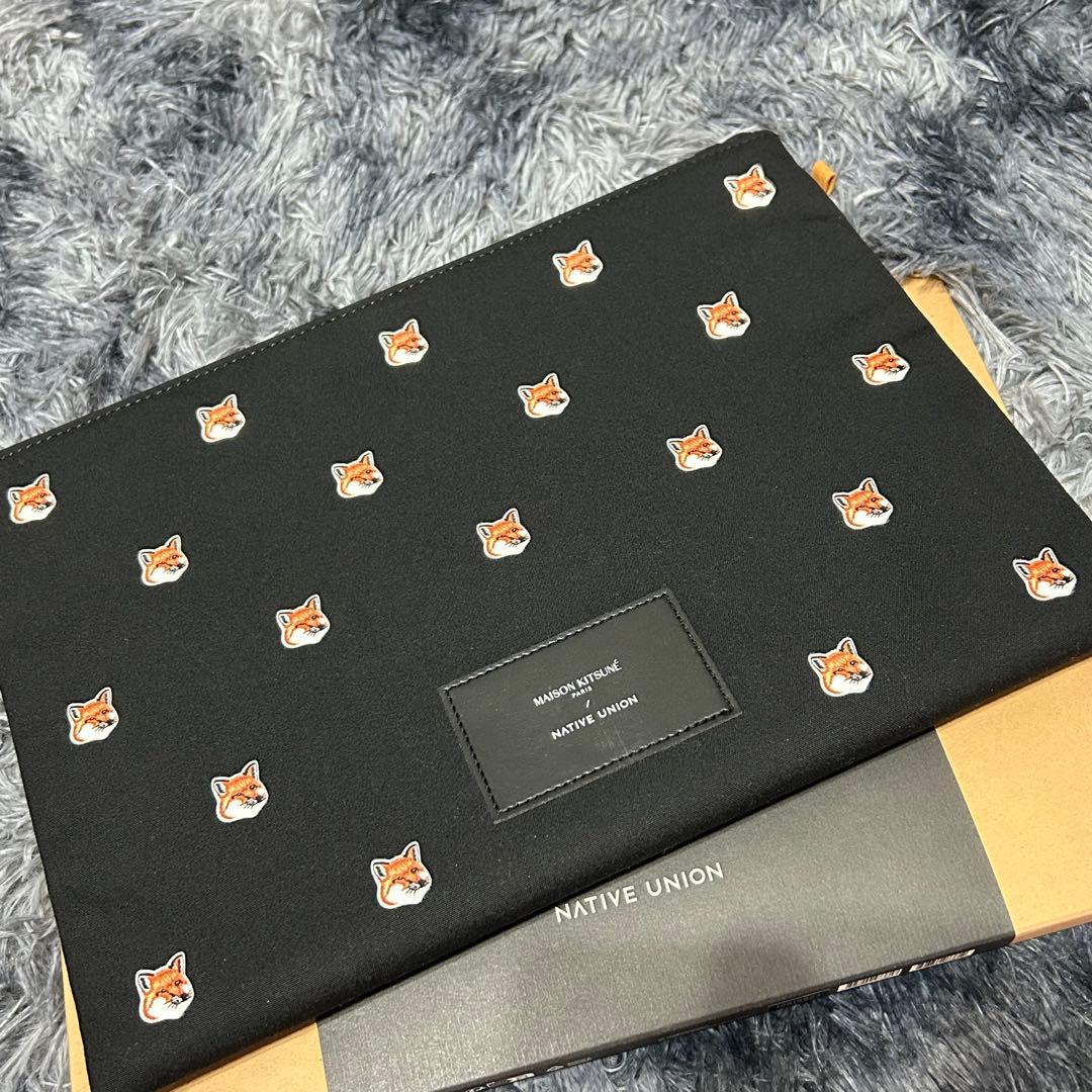 メゾンキツネ パソコンケース タブレットケース