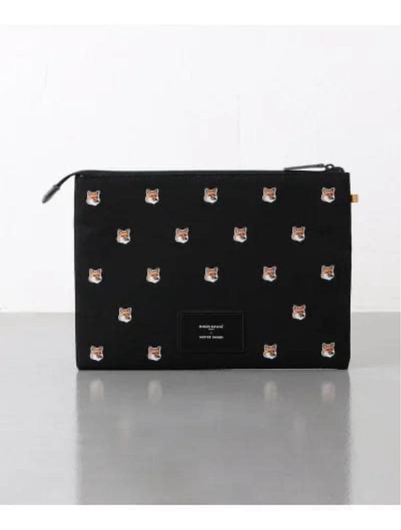 メゾンキツネ パソコンケース タブレットケース