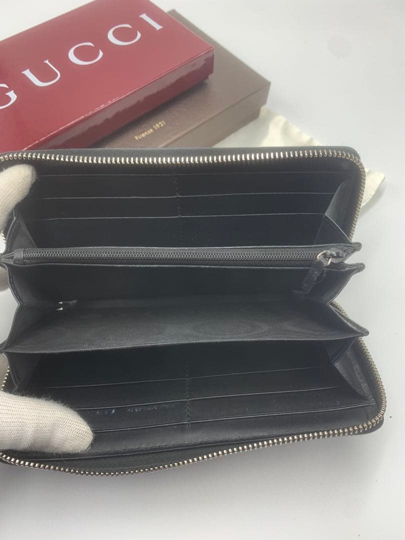 超人気✨美品✨グッチ ジッピーウォレット シマレザー シェリーライン P55