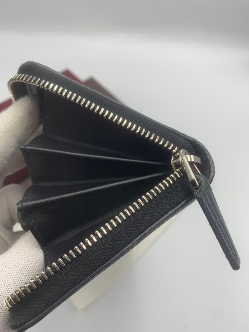 超人気✨美品✨グッチ ジッピーウォレット シマレザー シェリーライン P55