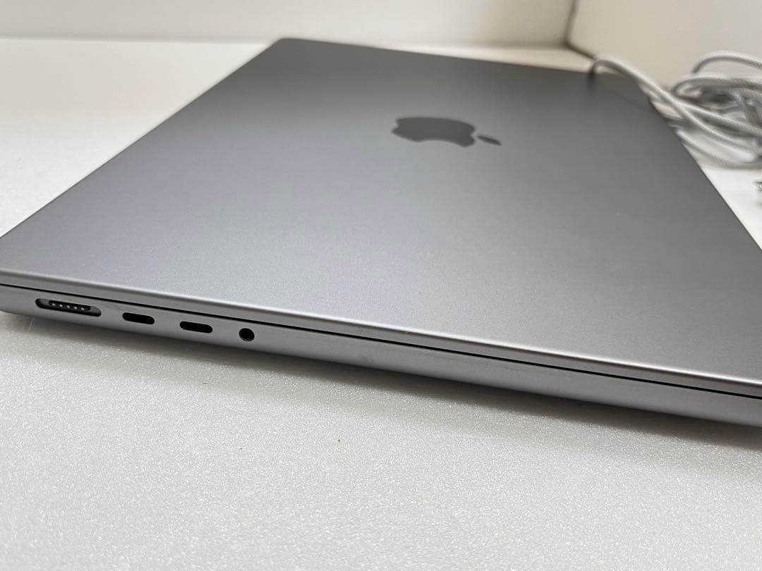 MacBook Pro M1 Max 14インチ 2021 1TGB/64GB