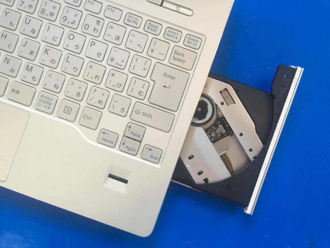 富士通 SH90/M 13.3型液晶/Office2024/Win11