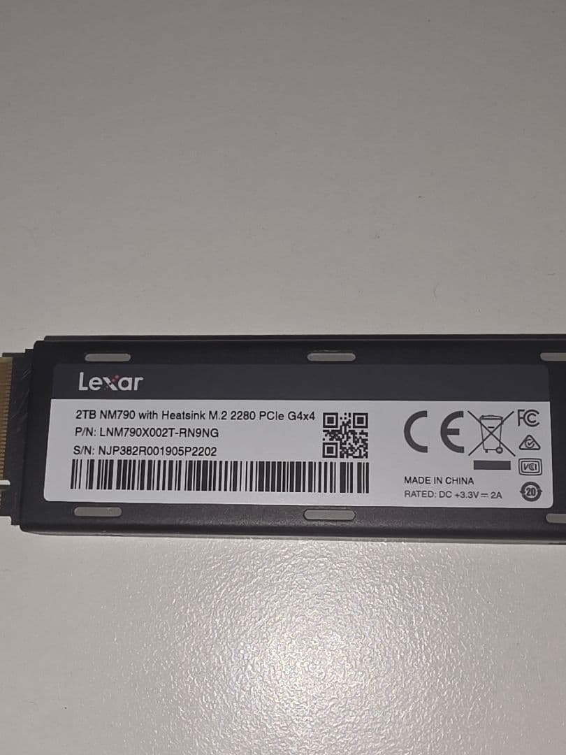 Lexar NM790 2TB M.2 SSD 2280 ヒートシンク付き