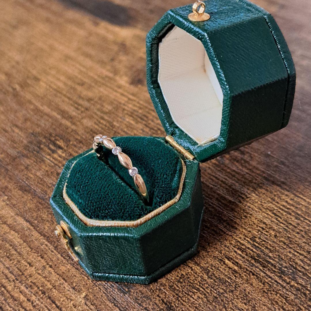 アズ。ダイヤモンドオーバルカット18kイエローゴールドリング