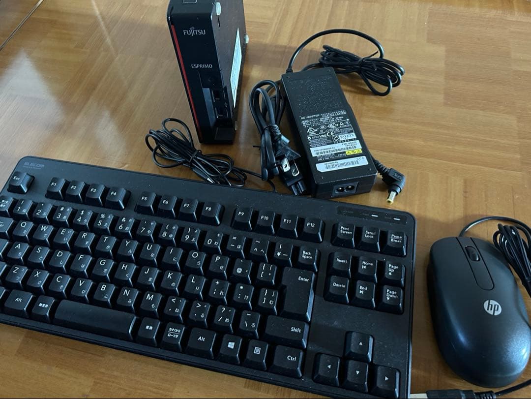富士通 ESPRIMO G558/F ミニPC