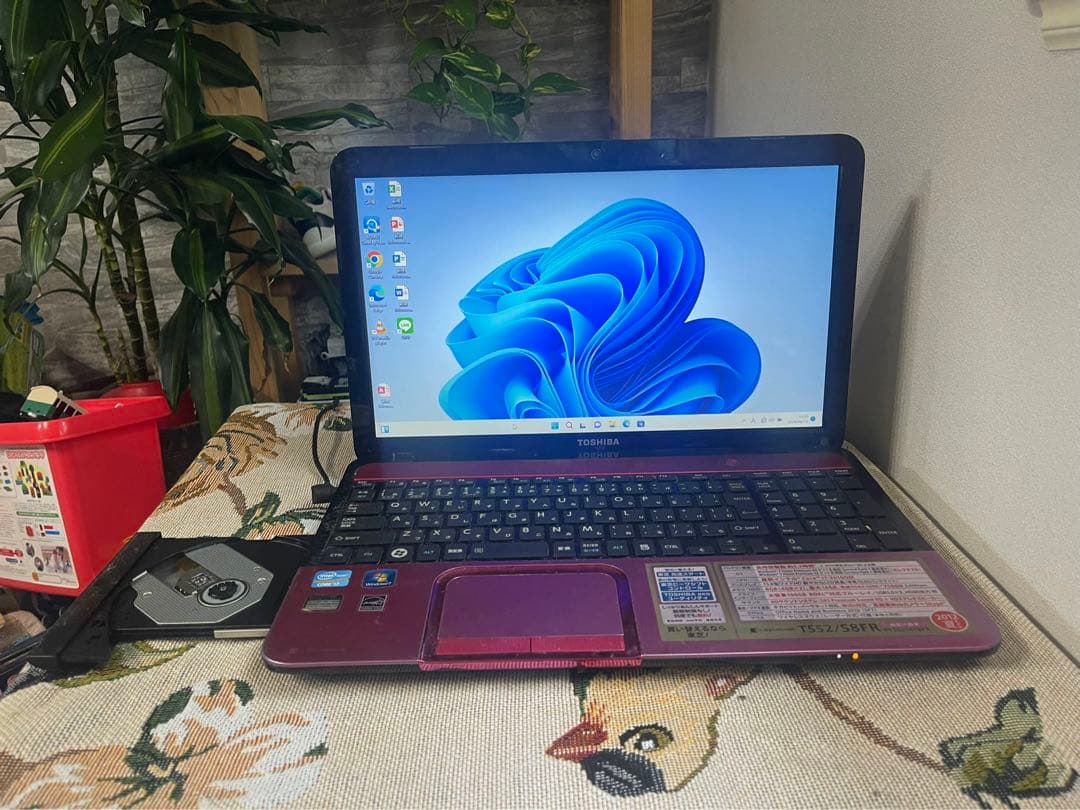 /東芝のノートパソコン♪カメラ付♪大容量メモリ♪Core i7