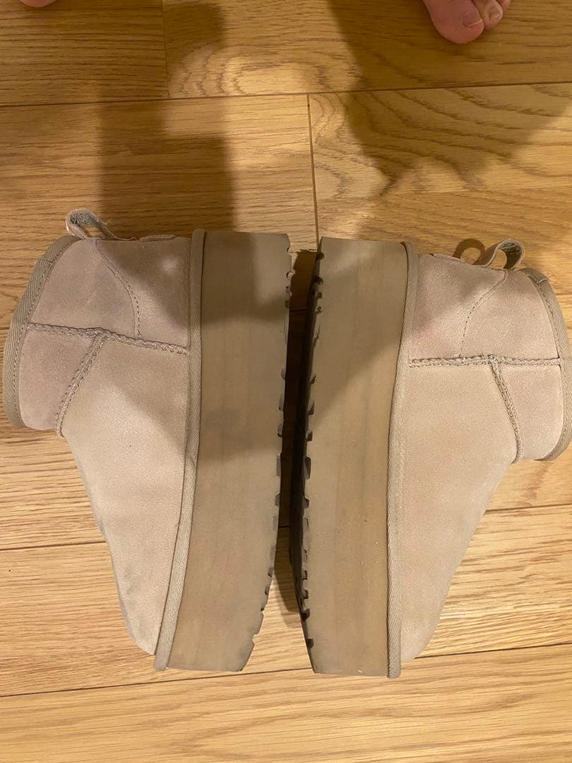 あ*ほ様 UGG 厚底ムートンブーツ