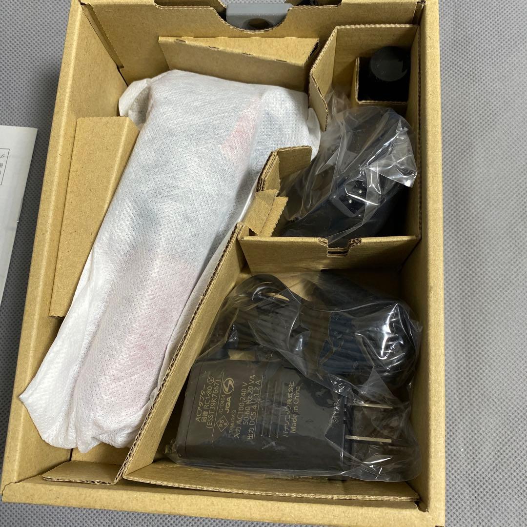 パナソニック メンズシェーバー ラムダッシュ 3枚刃 充ES-LT4Q-R