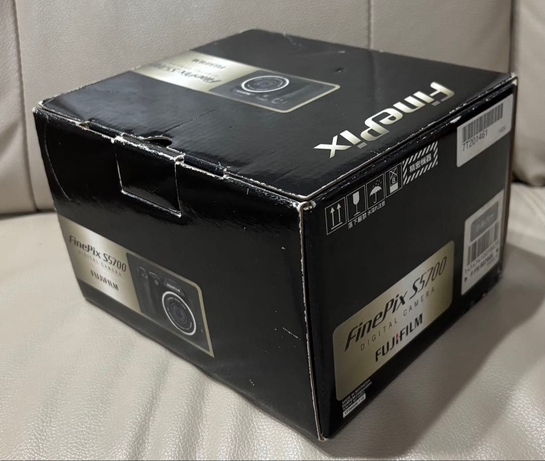 Fujifilm FinePix S5700 デジタルカメラ
