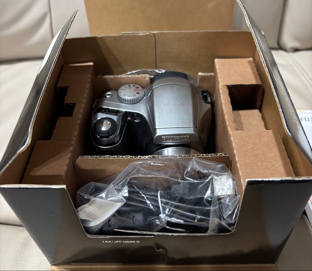 Fujifilm FinePix S5700 デジタルカメラ