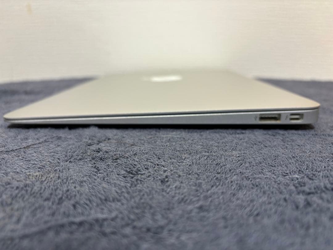 Apple MacBook Air 6.1 シルバー 11インチ