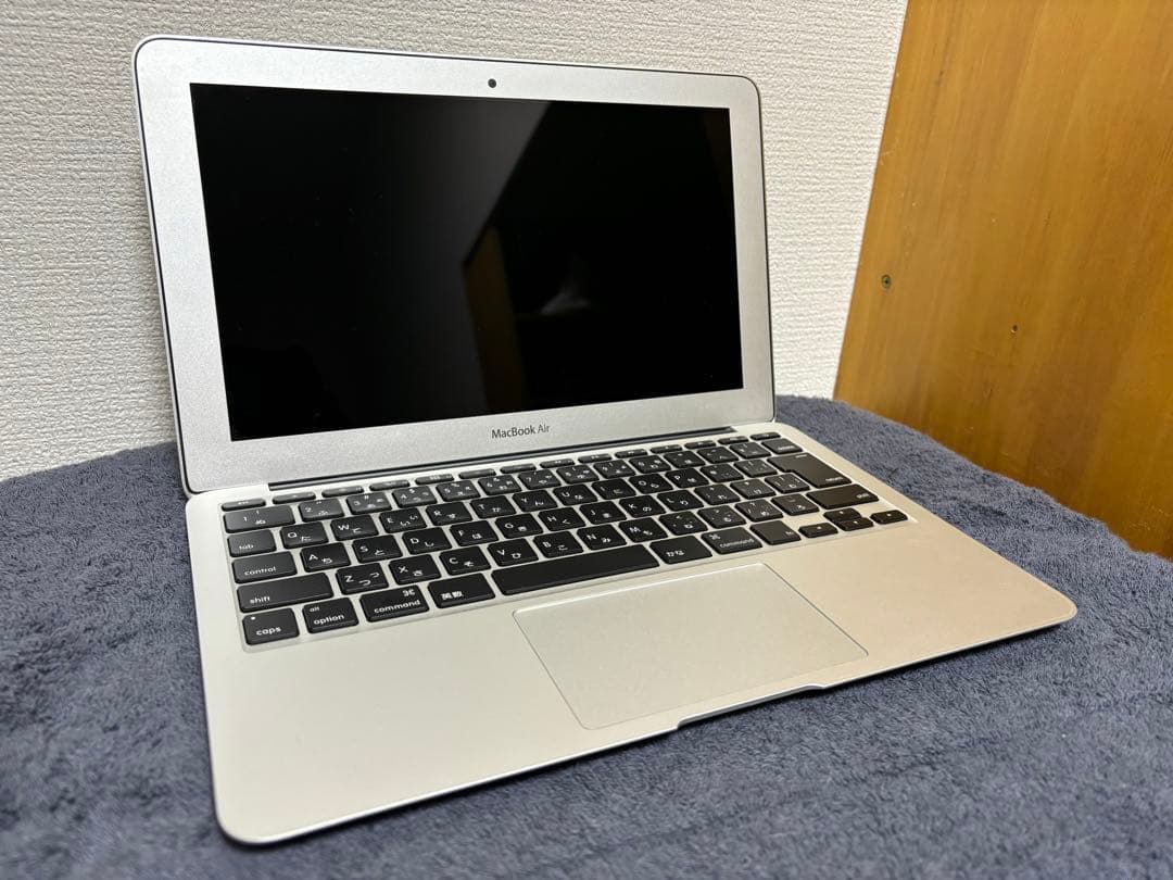 Apple MacBook Air 6.1 シルバー 11インチ