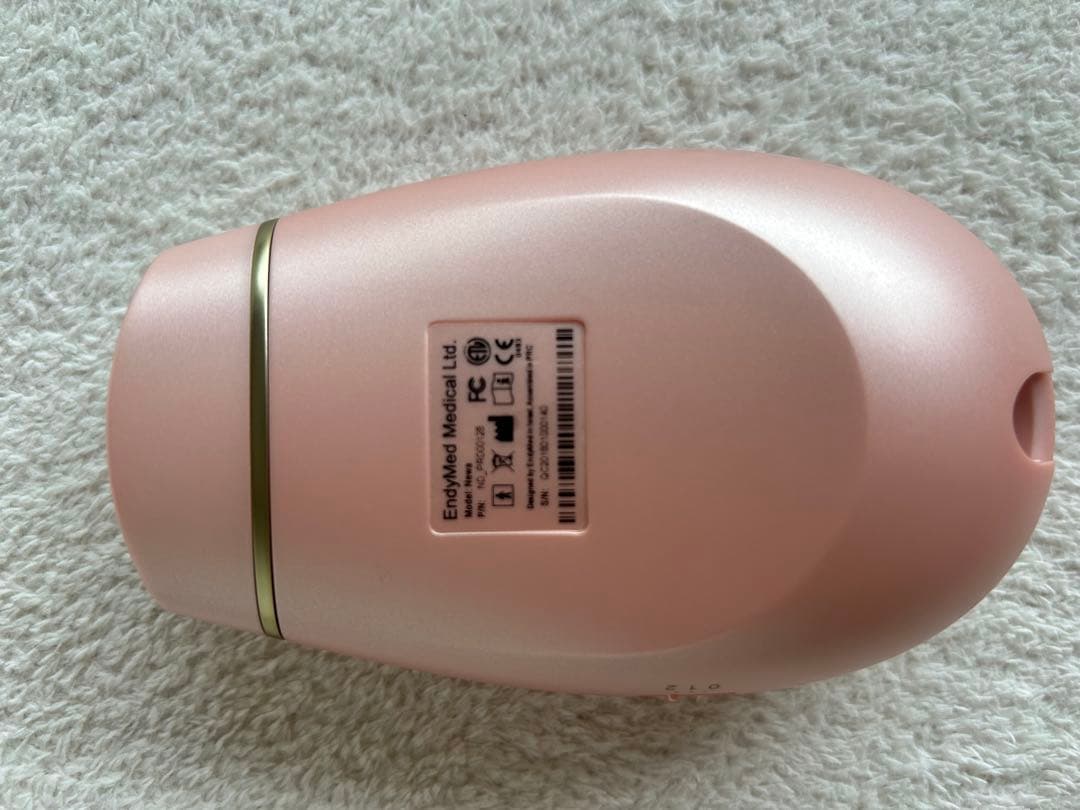 リフトアップ❗️NEWA 美顔器 ピンク 収納ポーチ付き✨美品✨