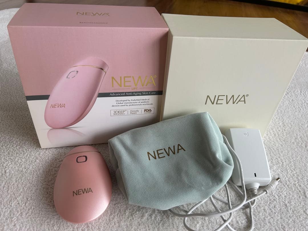 リフトアップ❗️NEWA 美顔器 ピンク 収納ポーチ付き✨美品✨