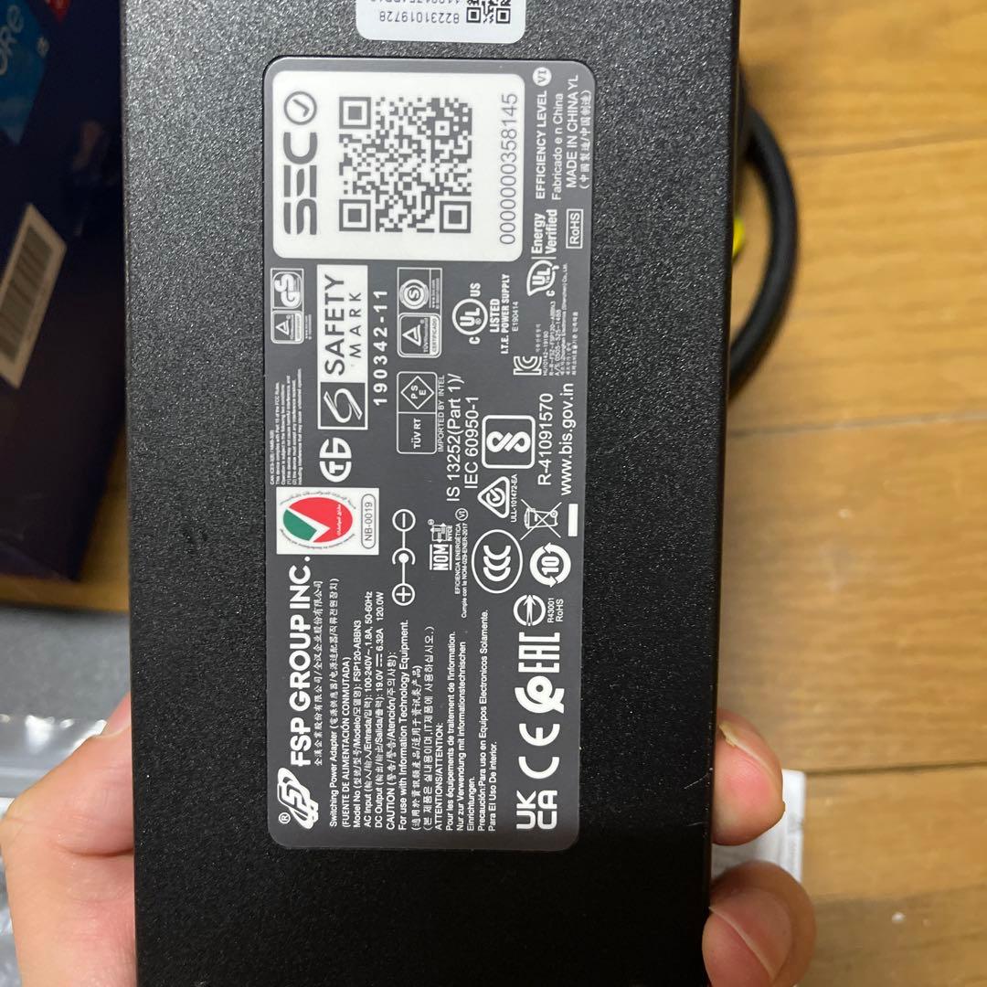 【美品】intel NUC 第11世代 NUC11PAHi5000