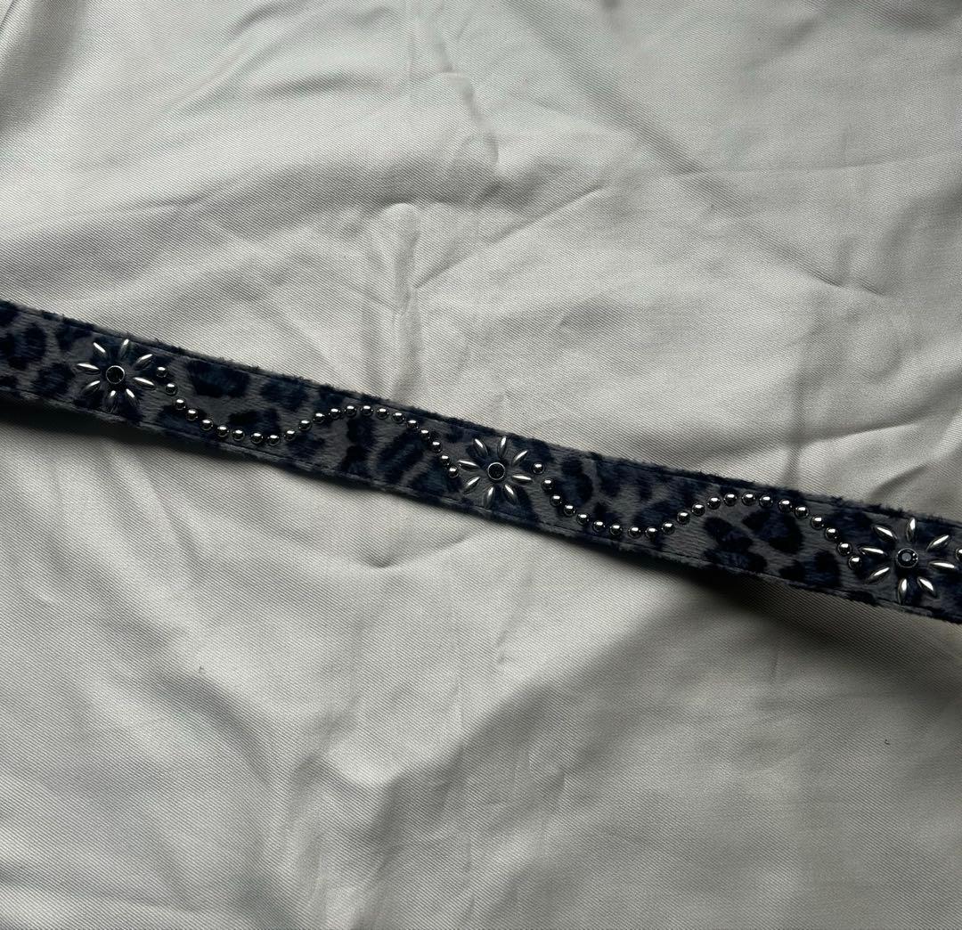 レオパード スタッズ ベルト htc似 フラワースタッズ グレー レザー