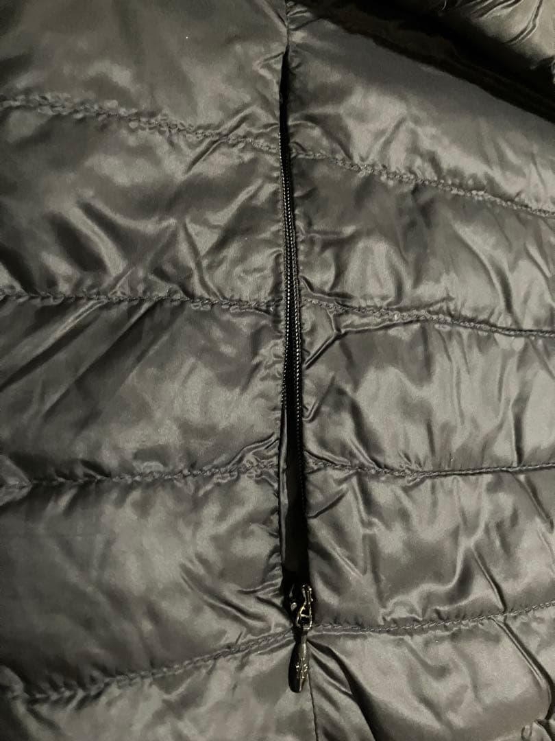 Moncler モンクレール　リバーシブルライトダウンジャケット