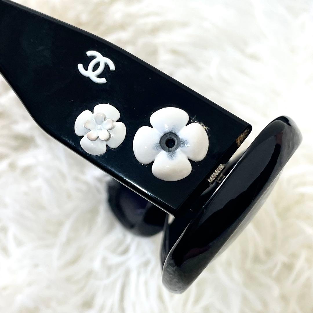 シャネル　CHANEL サングラス　カメリア　モチーフ　ブラック　黒