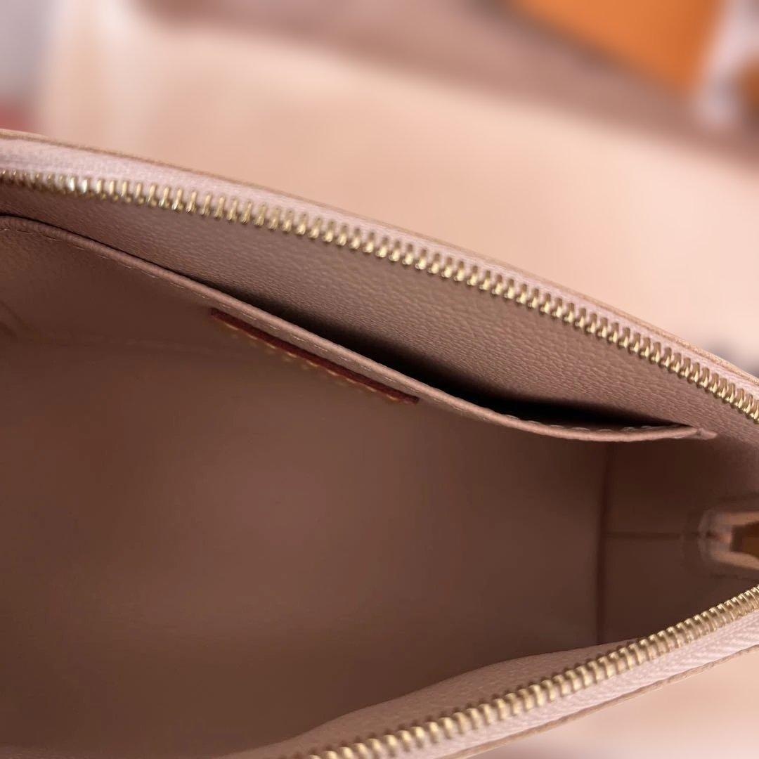 LOUIS VUITTON グレー・ホワイト ポーチ