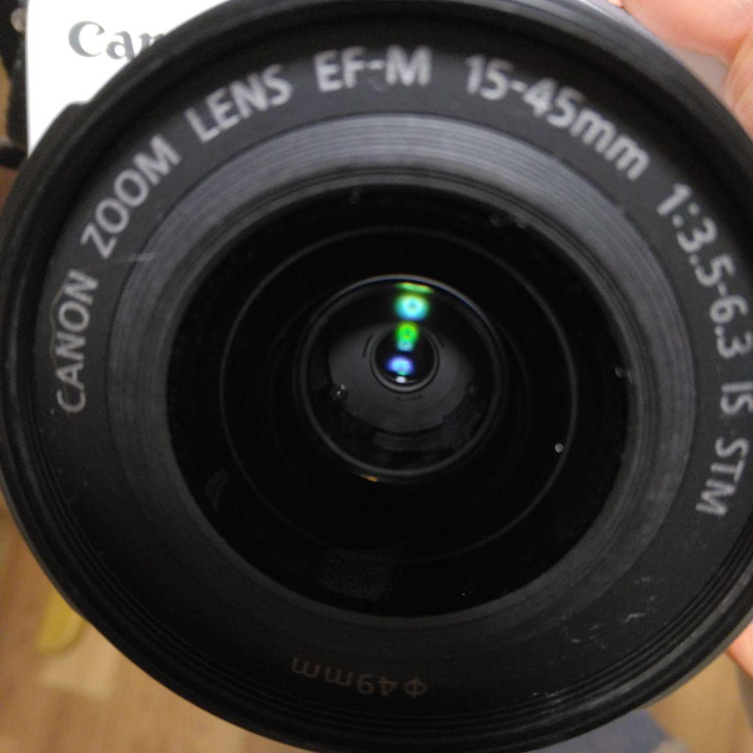 Canon ミラーレス一眼　EOS M10 デジタルカメラ　ホワイト