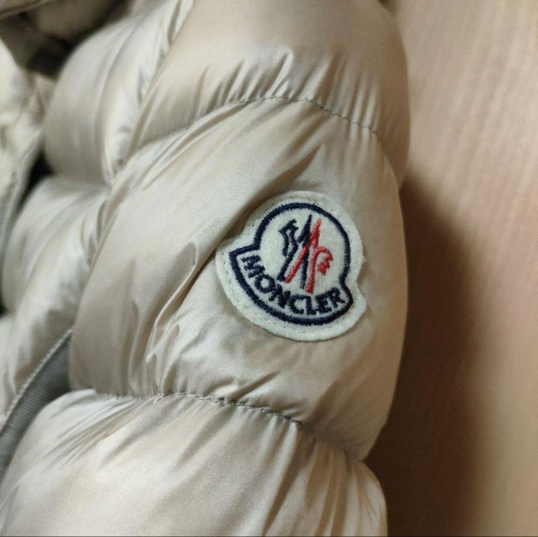 【ひでにゃん】モンクレール hermine シャンパンゴールド1