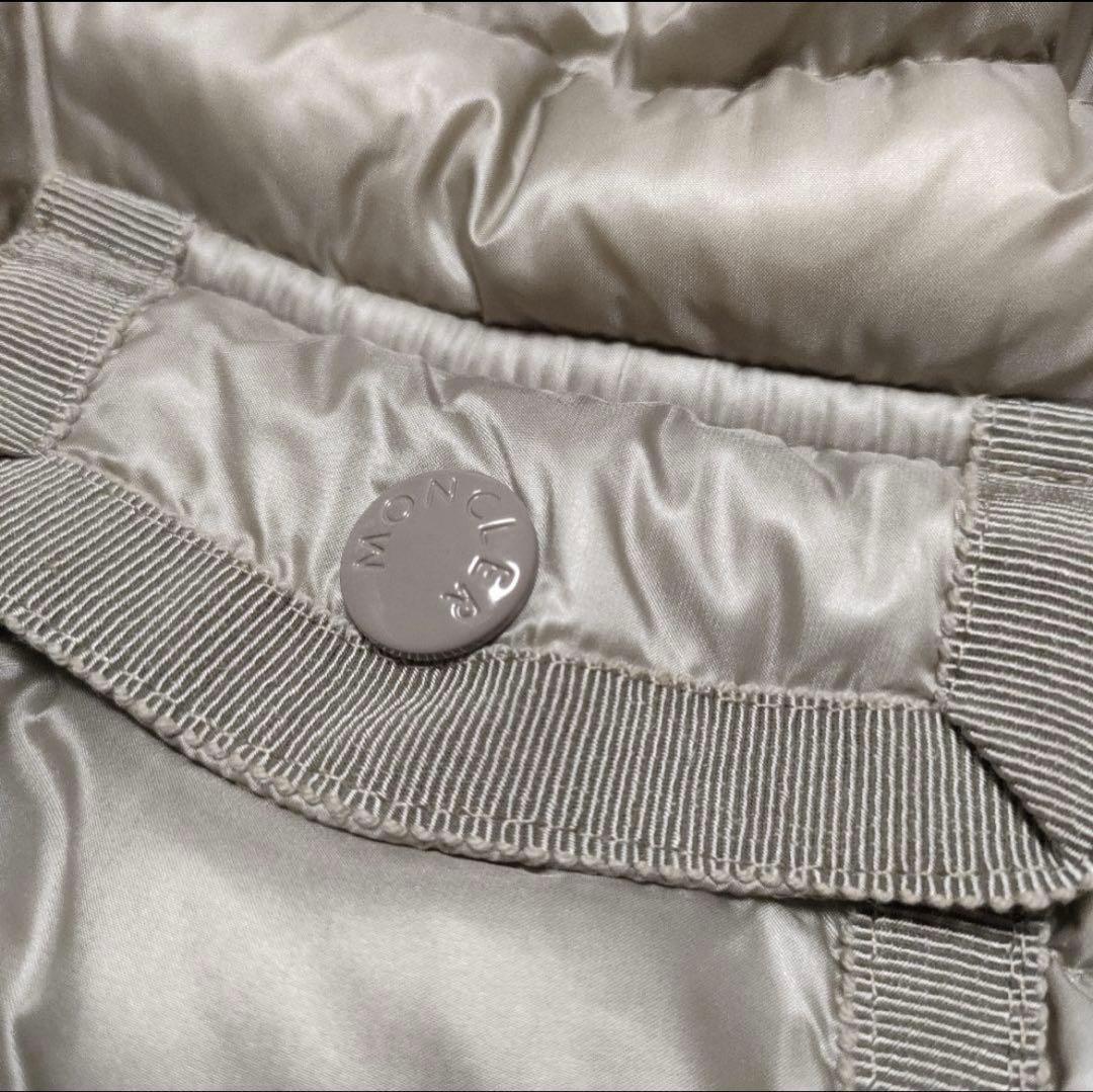 【ひでにゃん】モンクレール hermine シャンパンゴールド1