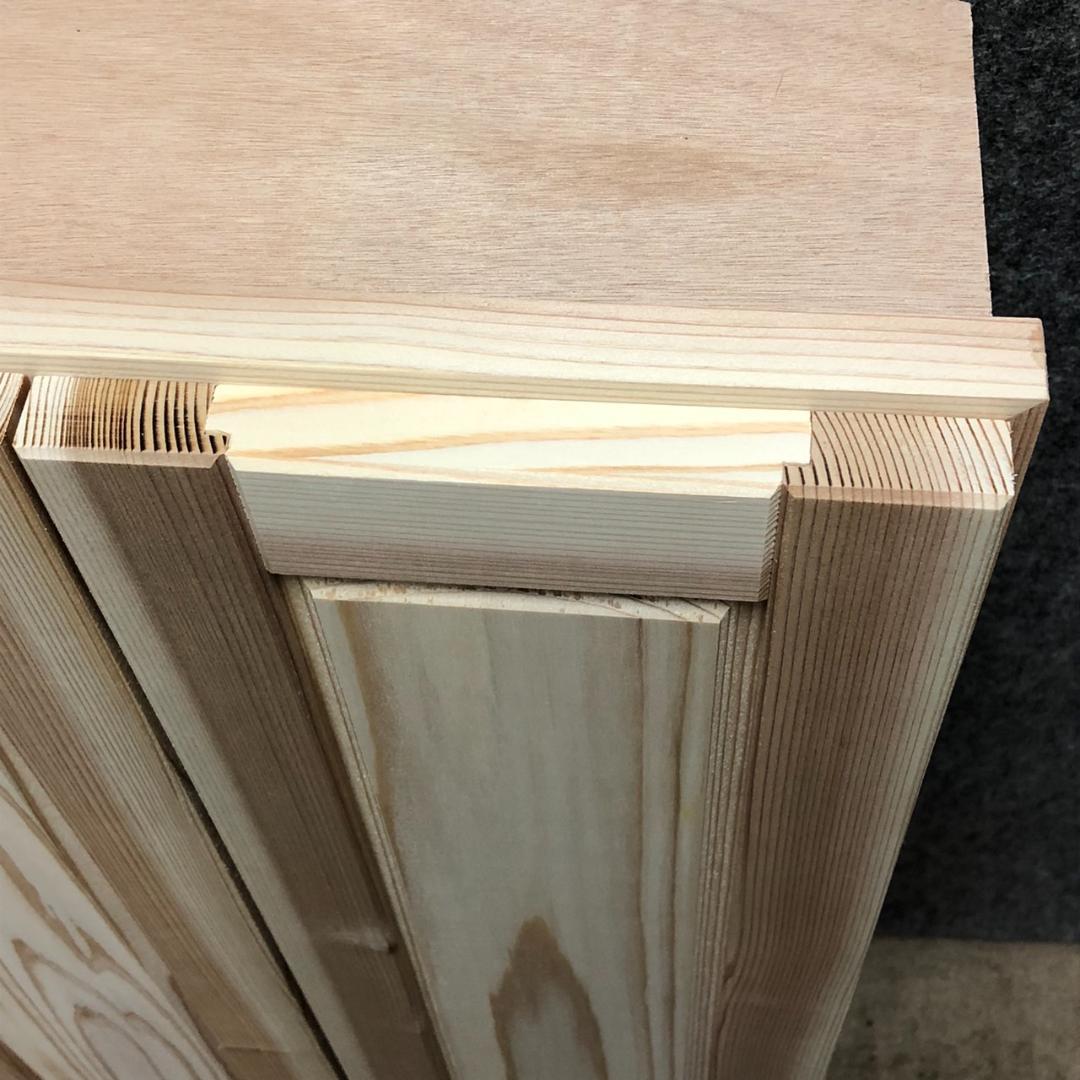 だよ大変　未使用　かべ埋込収納　秋田杉