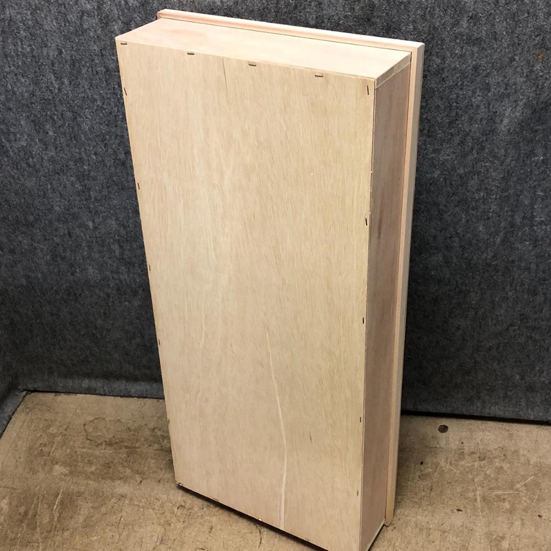 だよ大変　未使用　かべ埋込収納　秋田杉