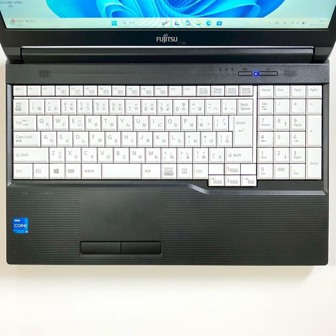 ★年末年始メガセール★ 2021年製 第11世代i5 テンキー 富士通 440